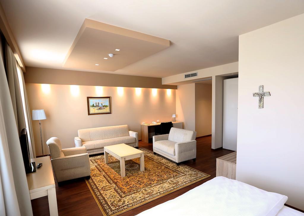 Hotel Quercus Medugorje Ruang foto